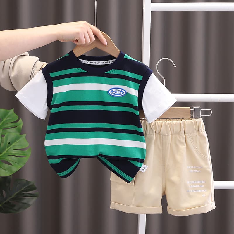 Ropa deportiva de rayas respirable para niño