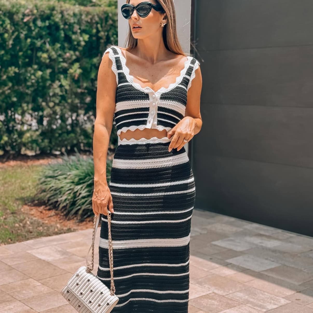 Conjunto de top y falda a rayas sin mangas, casual playa