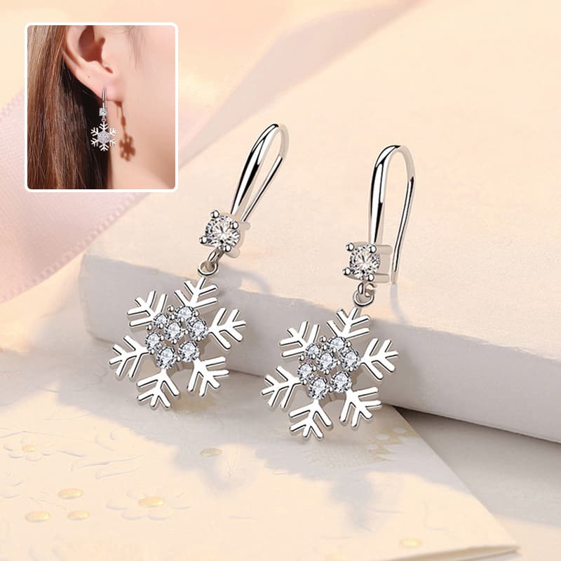 Aretes de copo de nieve con pedrería