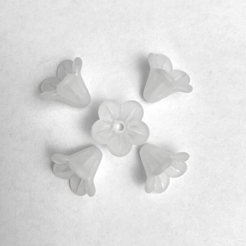 Cuentas de flor trompeta acrílica esmerilada