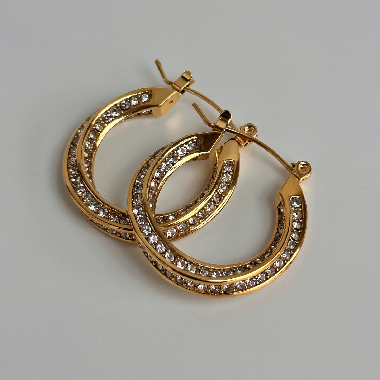 Aretes acero titanio con circonitas