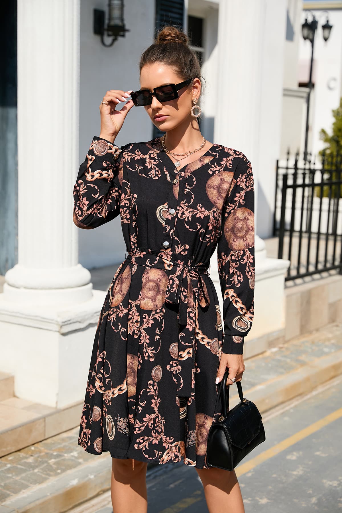 Vestido midi estampado con mangas largas y largo ancho