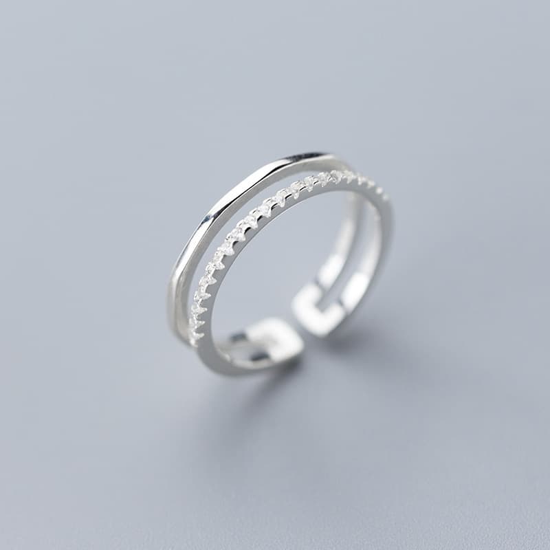 Anillo de dedo doble con circones ajustable