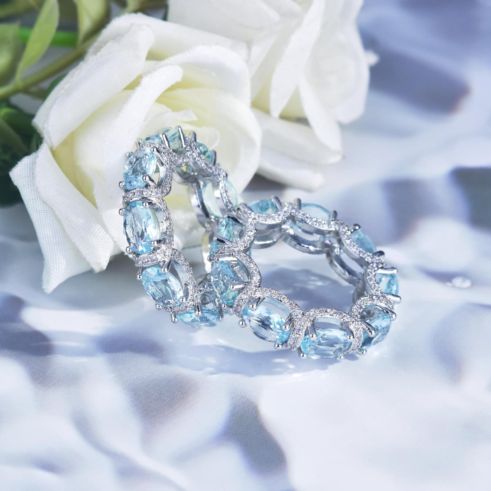 Anillo eternidad aguamarina oval, piedra azul apilable lujo