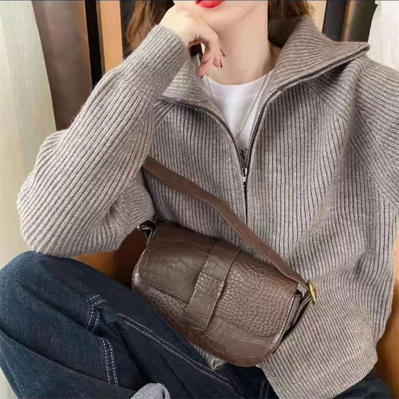 Abrigo suéter cuello solapa manga larga