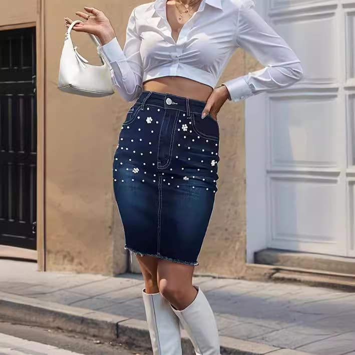 Falda vaquera elástica con perlas