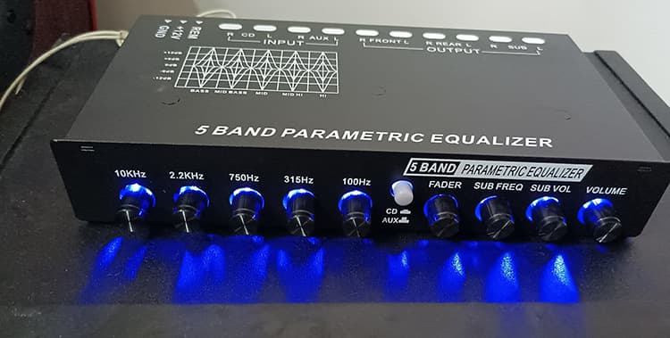 Ecualizador amplificador de audio para auto
