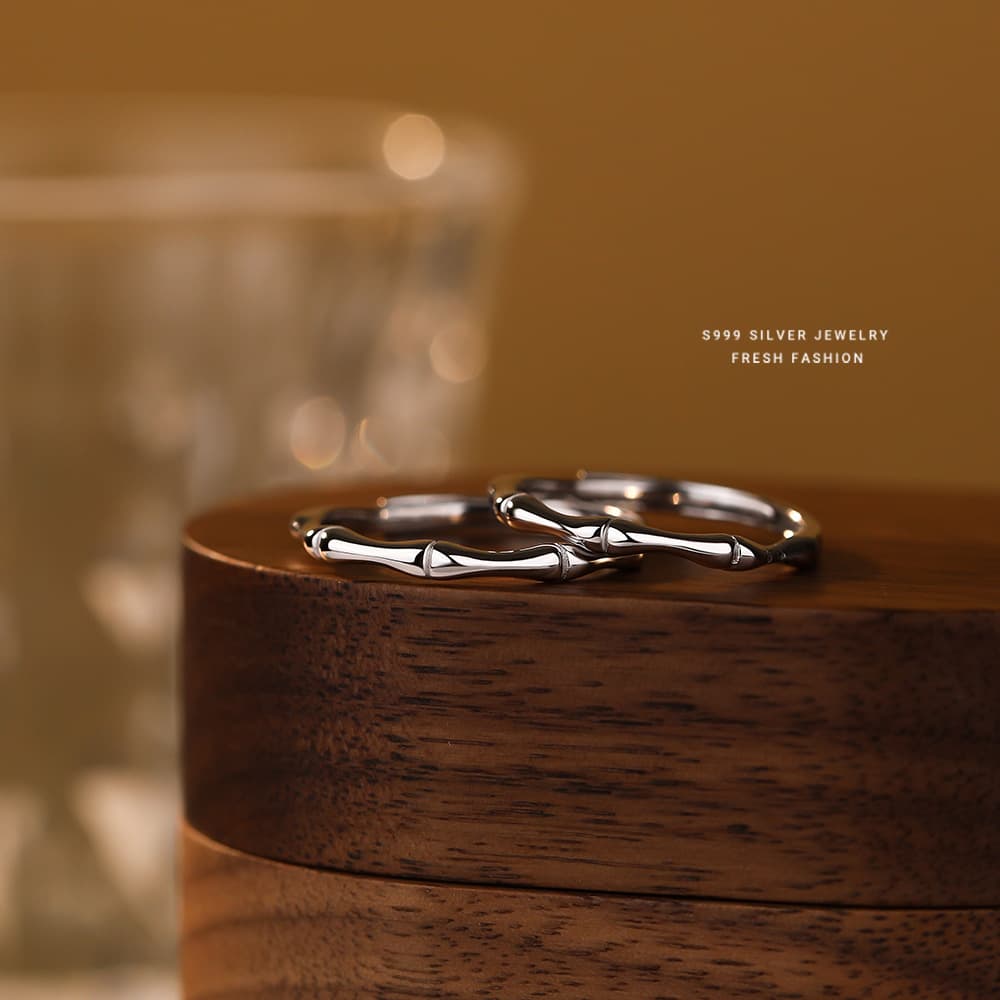 Anillos de pareja de plata, diseño minimalista con patrón de bambú