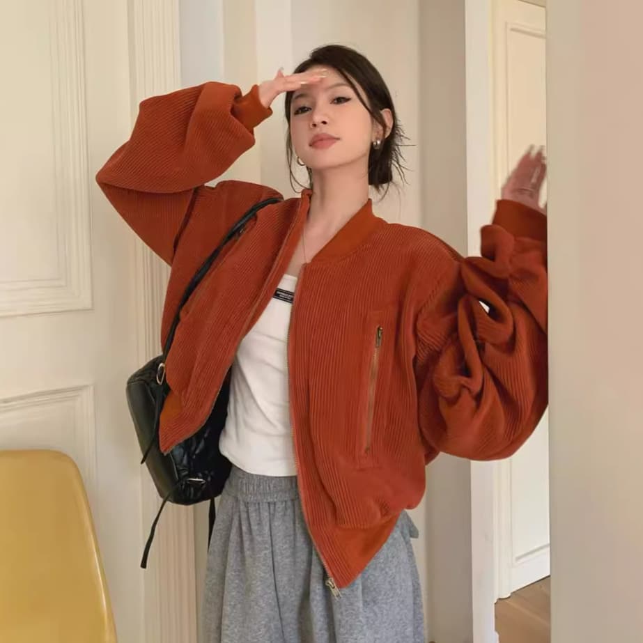 Chaqueta de pana acolchada con mangas fruncidas