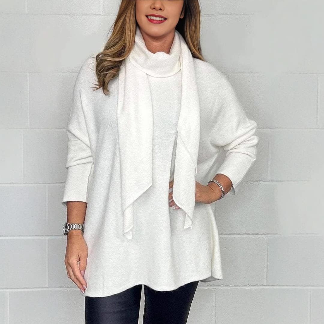 Top de mujer con cuello bufanda y pelaje