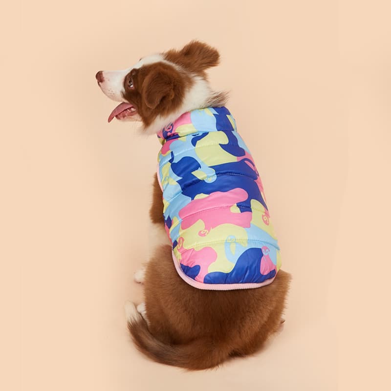 Chaqueta acolchada de camuflaje para mascotas
