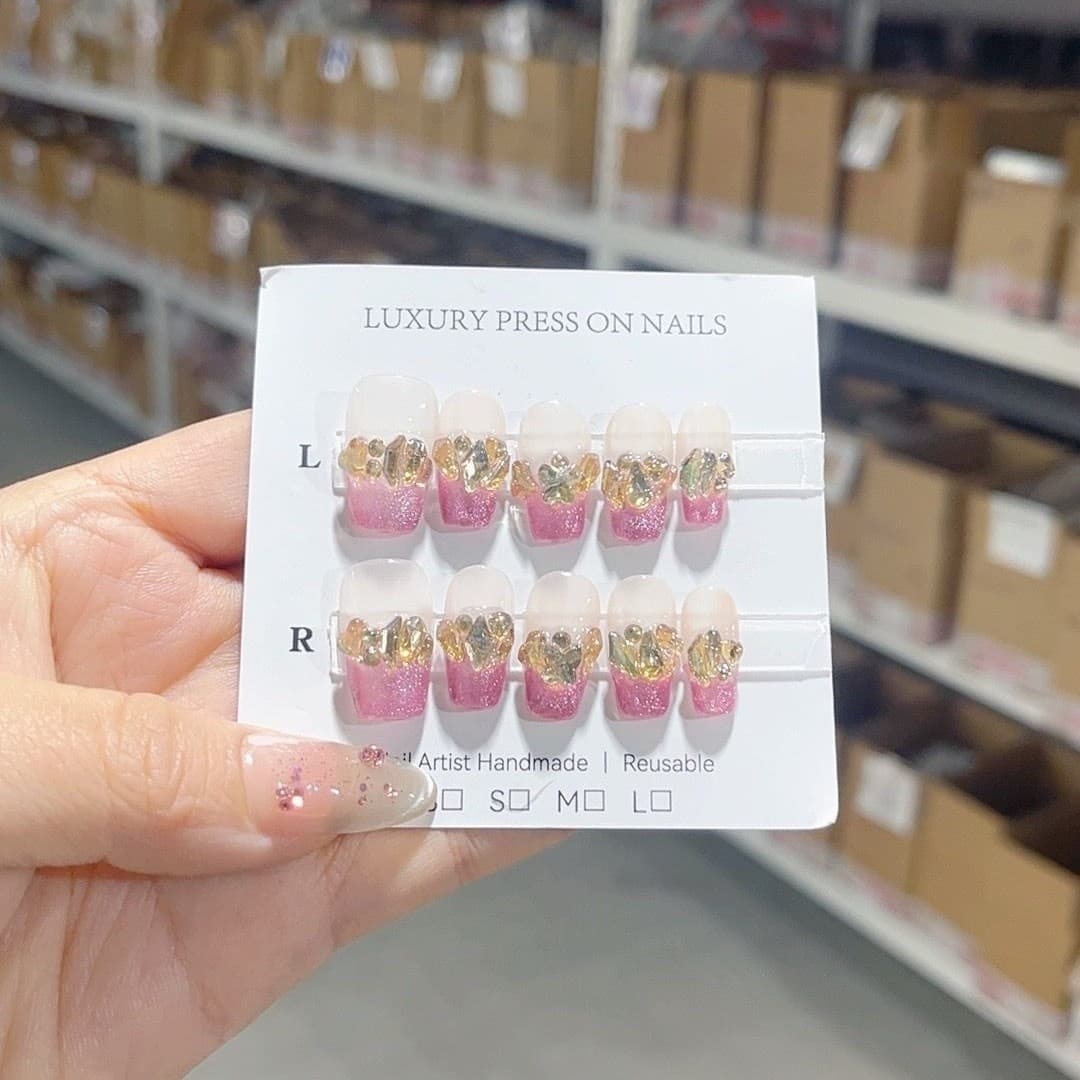 Parches de uñas con flores estilo personalizado