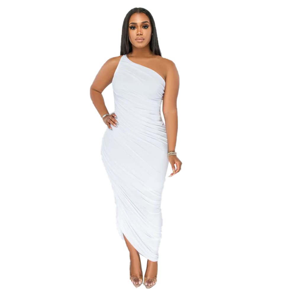 Vestido ceñido cintura alta hombro diagonal