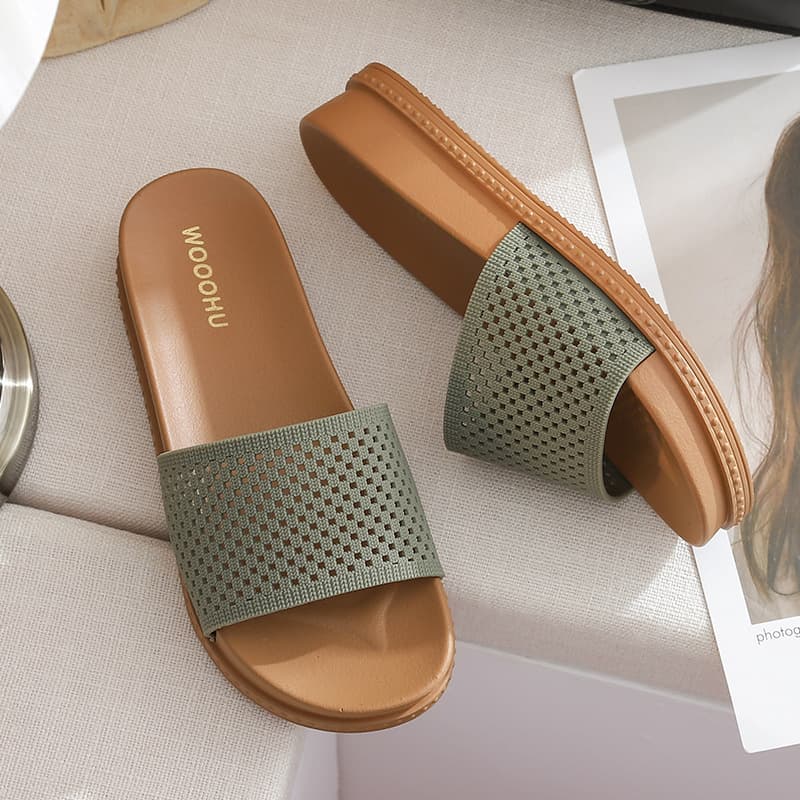 Sandalias romanas con plataforma para verano