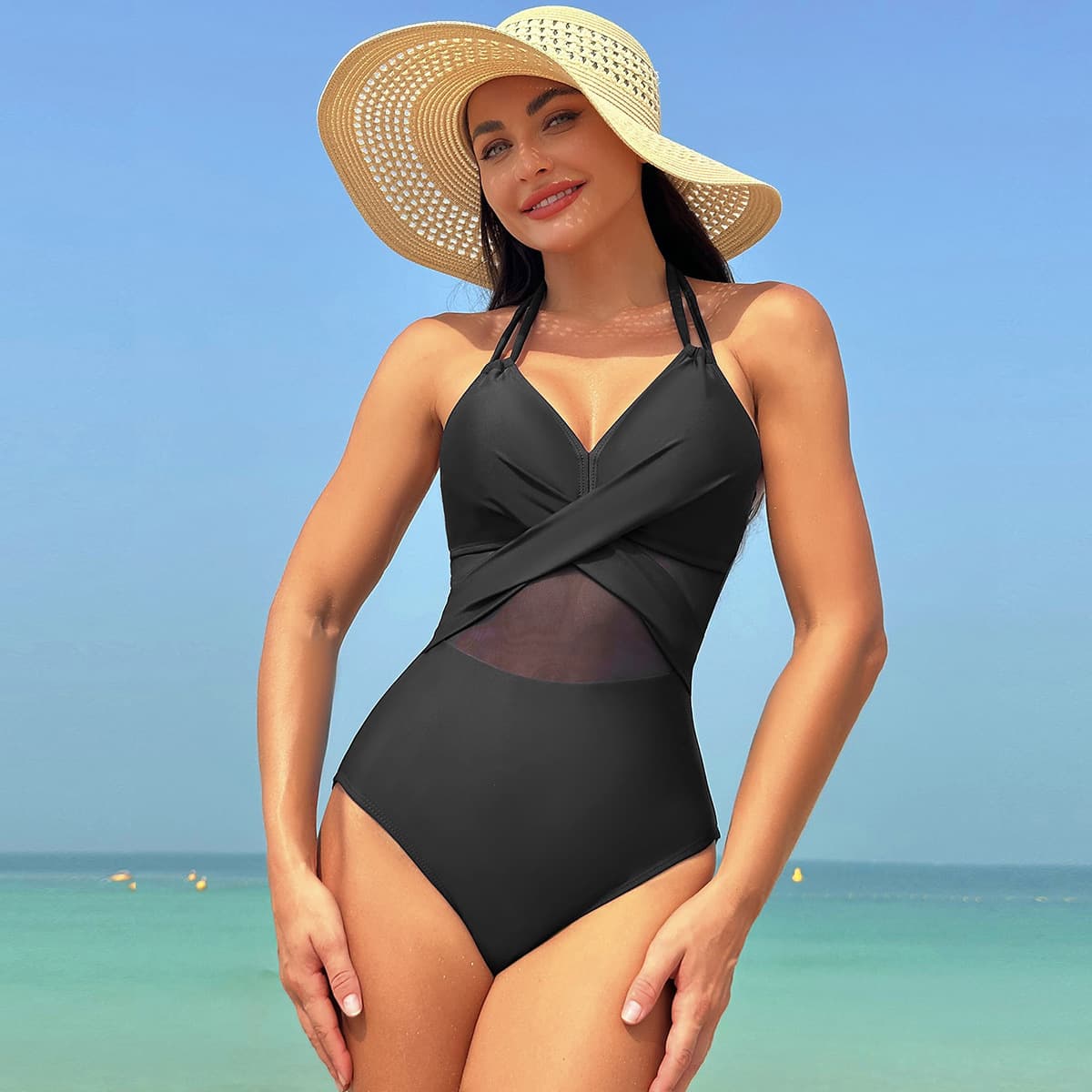 Traje de baño de una pieza escote halter con correas cruzadas