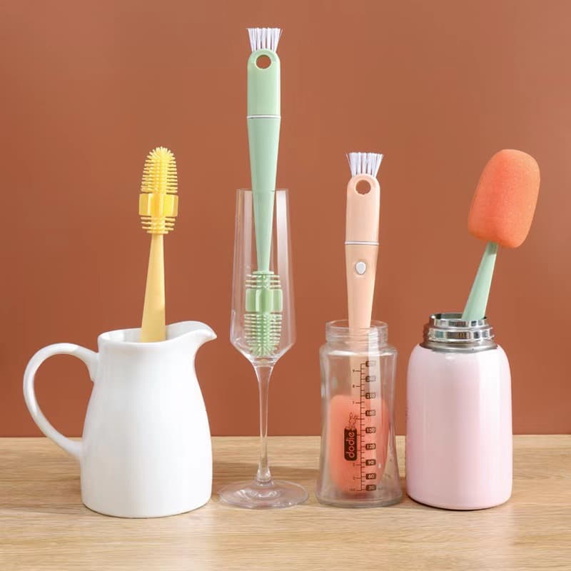 Cepillo multiusos para limpiar tazas y vasos