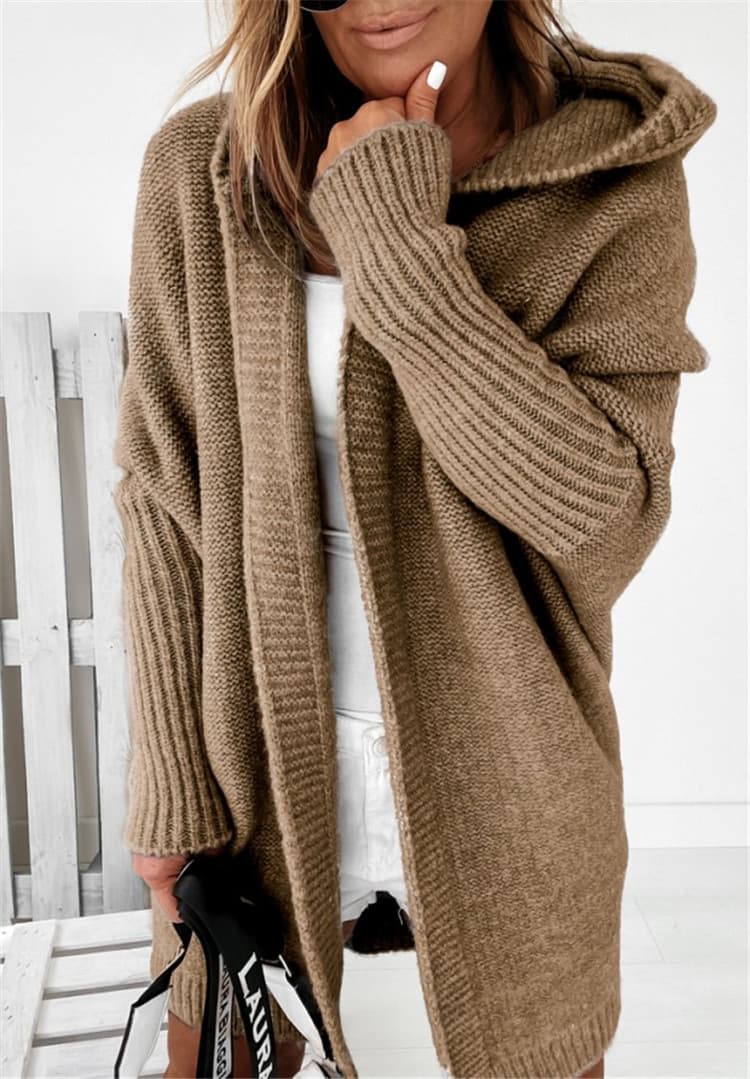 Cardigan oversized con capucha y mangas murciélago