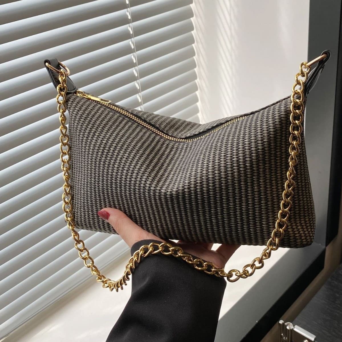 Bolso bandolera tejido minimalista