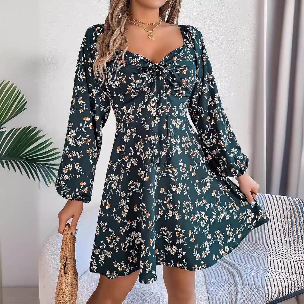 Vestido con estampado floral y mangas farol