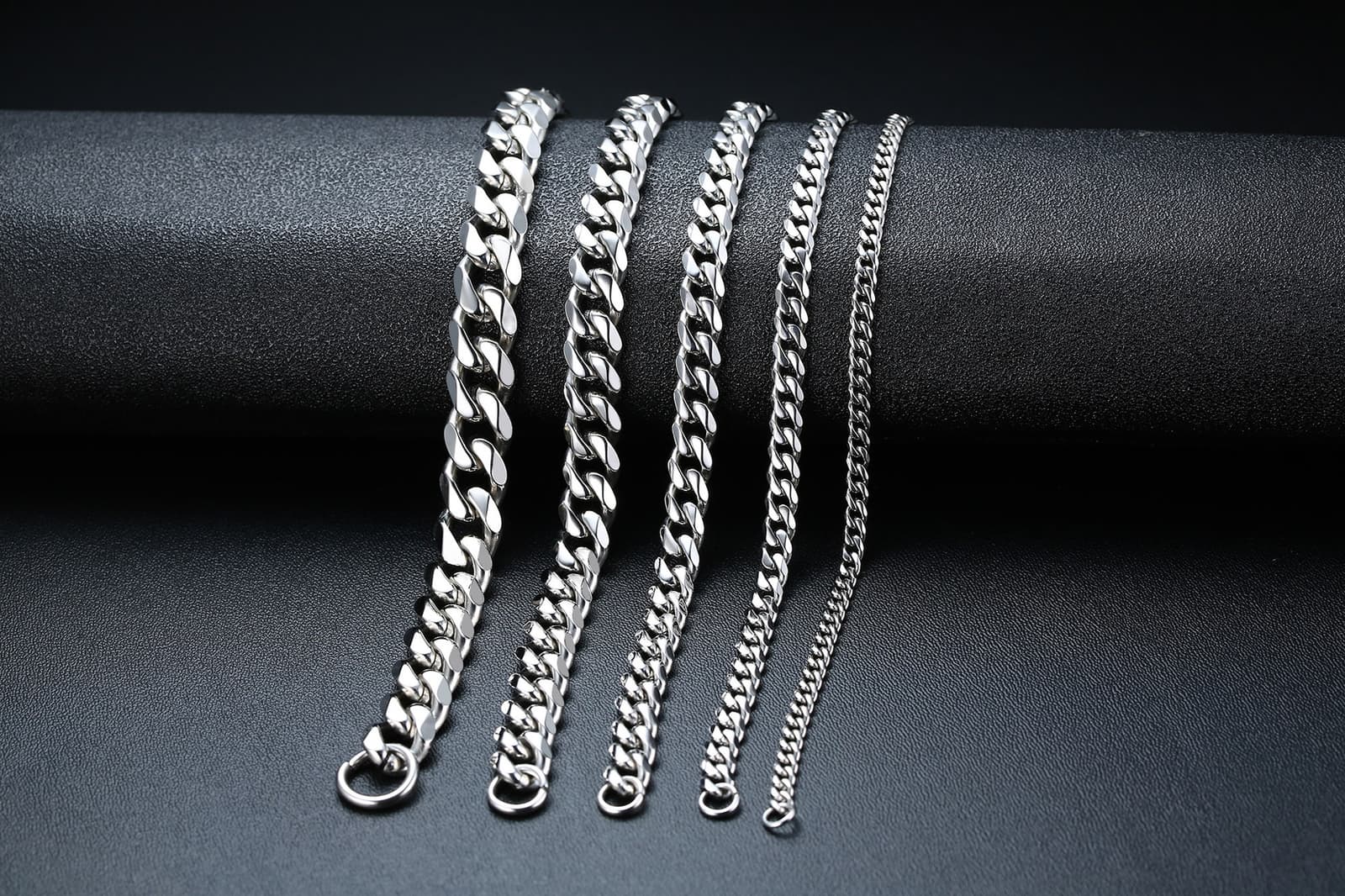 Pulsera cubana acero titanio resistente