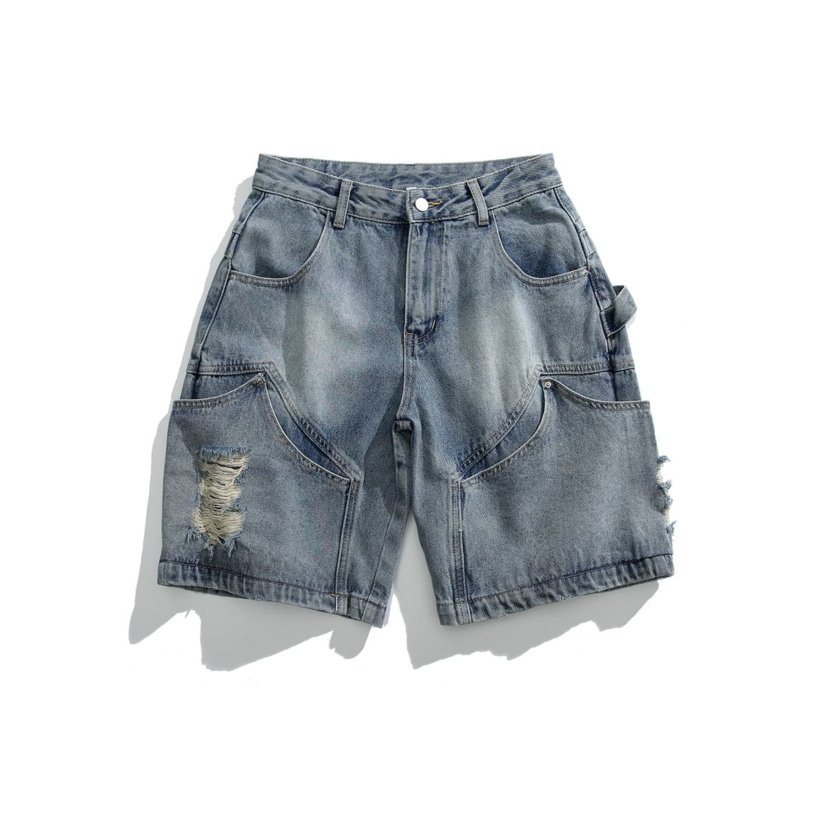 Shorts de denim rasgado con múltiples bolsillos