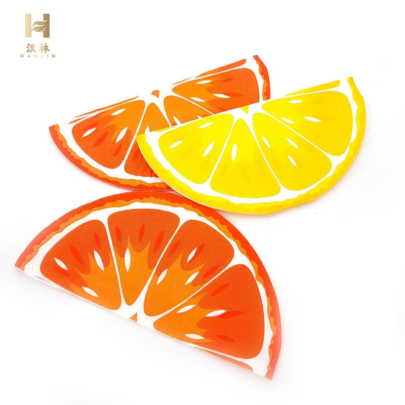 Servilletas decoradas con formas de frutas