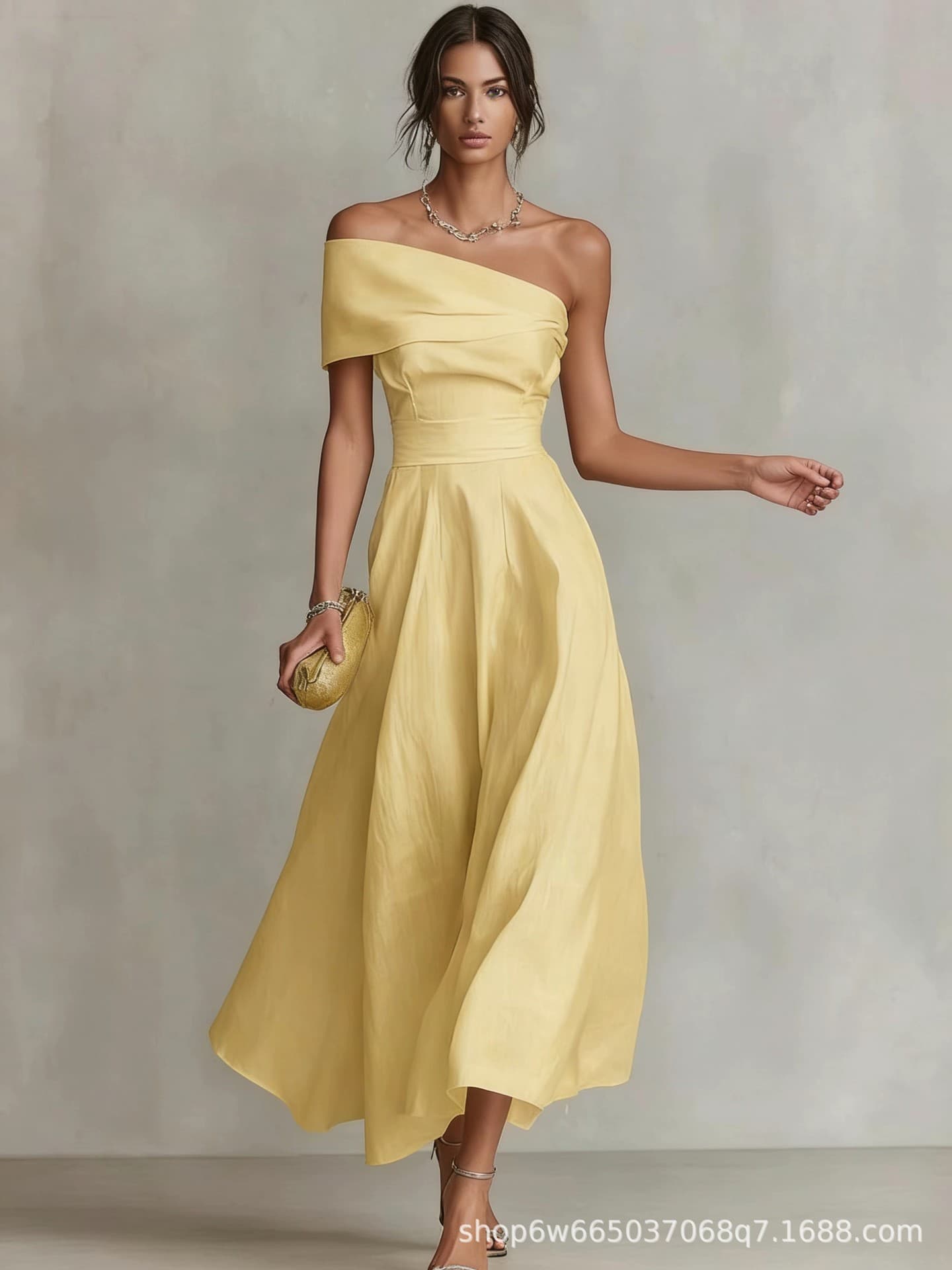 Vestido midi sin espalda y hombro descubierto