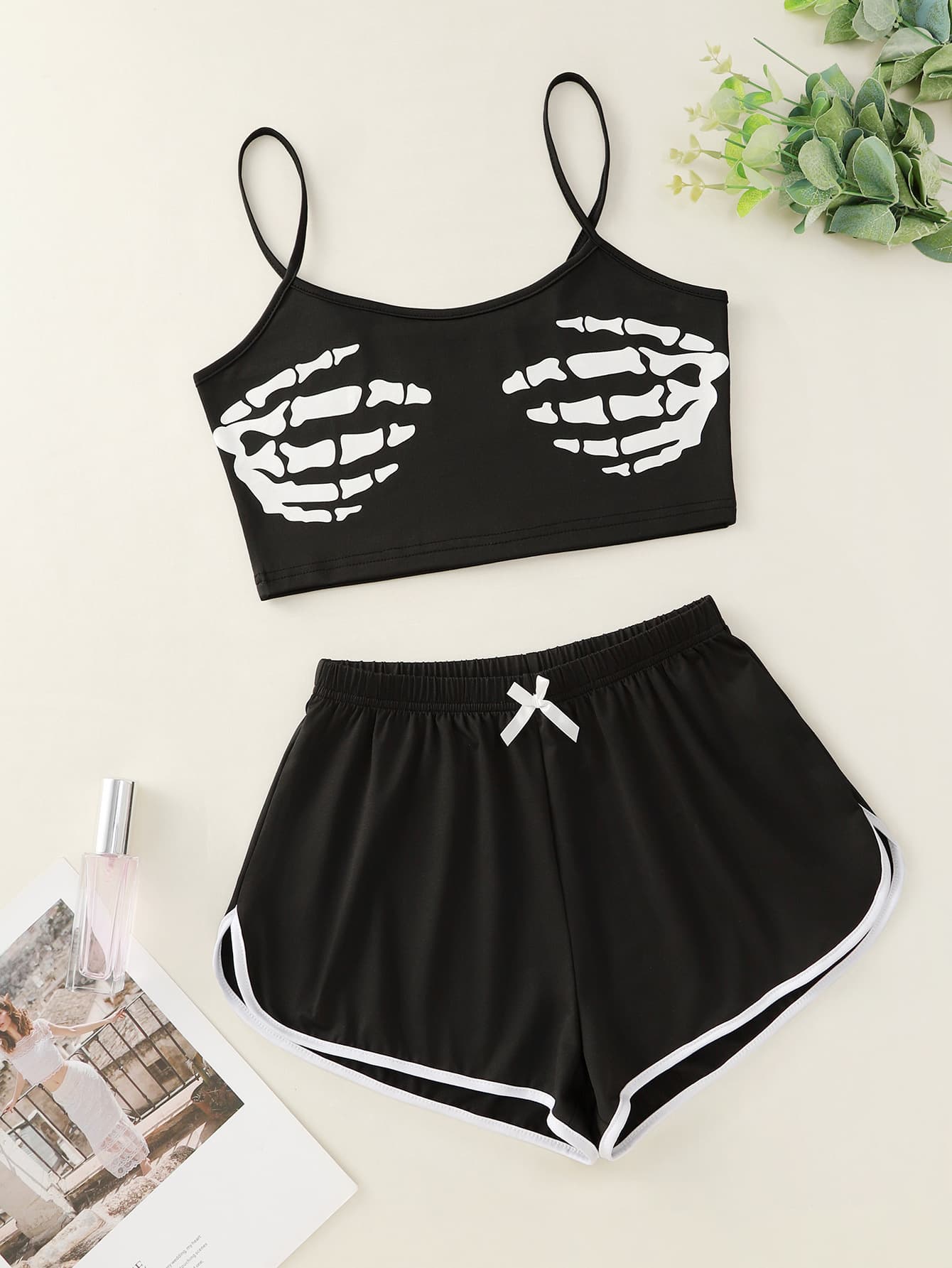 Conjunto bikini estampado tubo y shorts