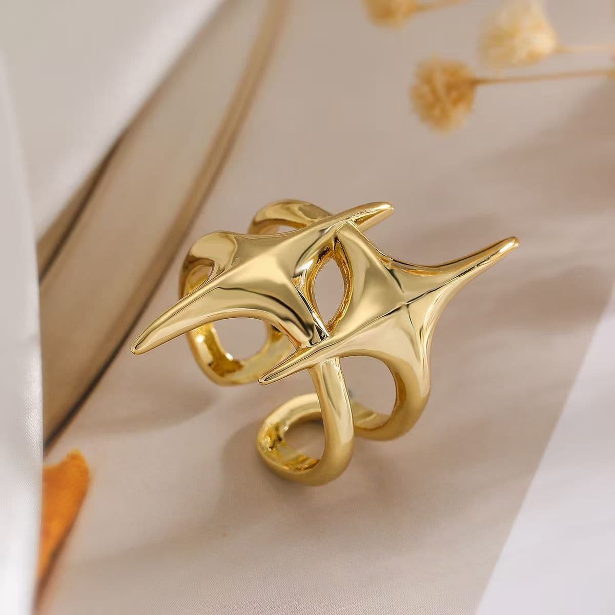 Anillo estrella geométrico punk ajustable