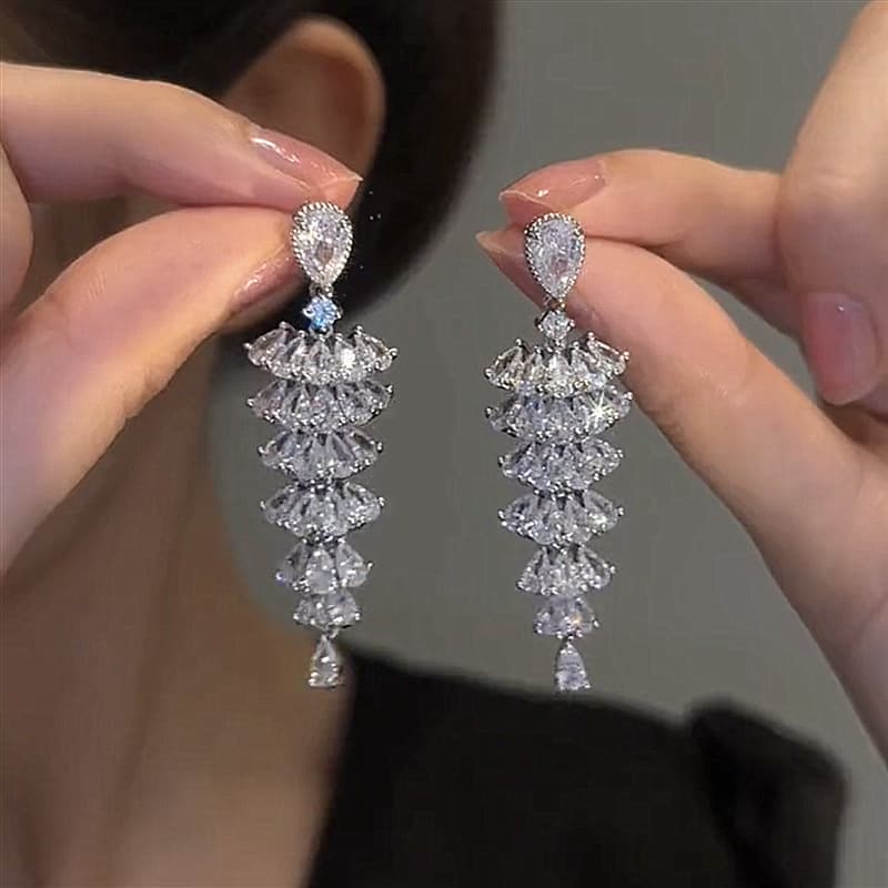 Aretes colgantes árbol de Navidad con circones brillantes