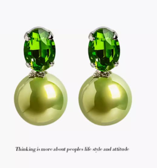 Aretes verdes personalizados con perlas y cristal