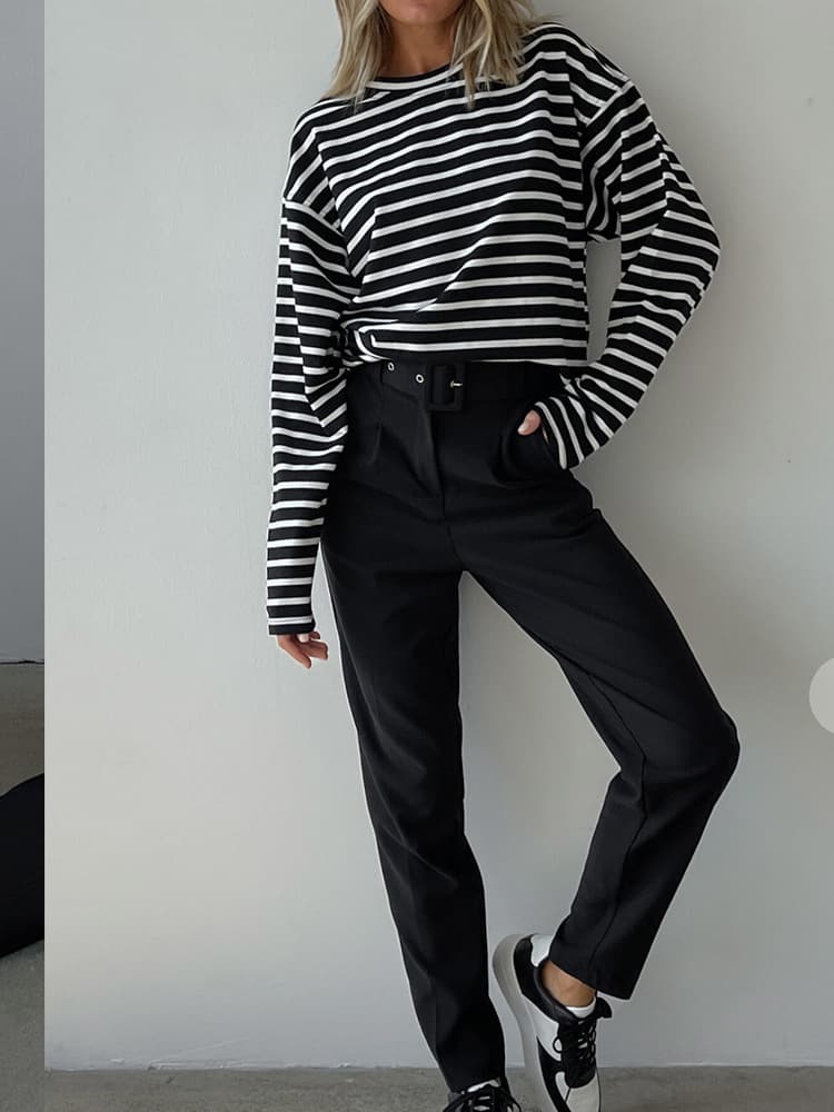Playera rayada de algodón con cuello redondo y manga larga