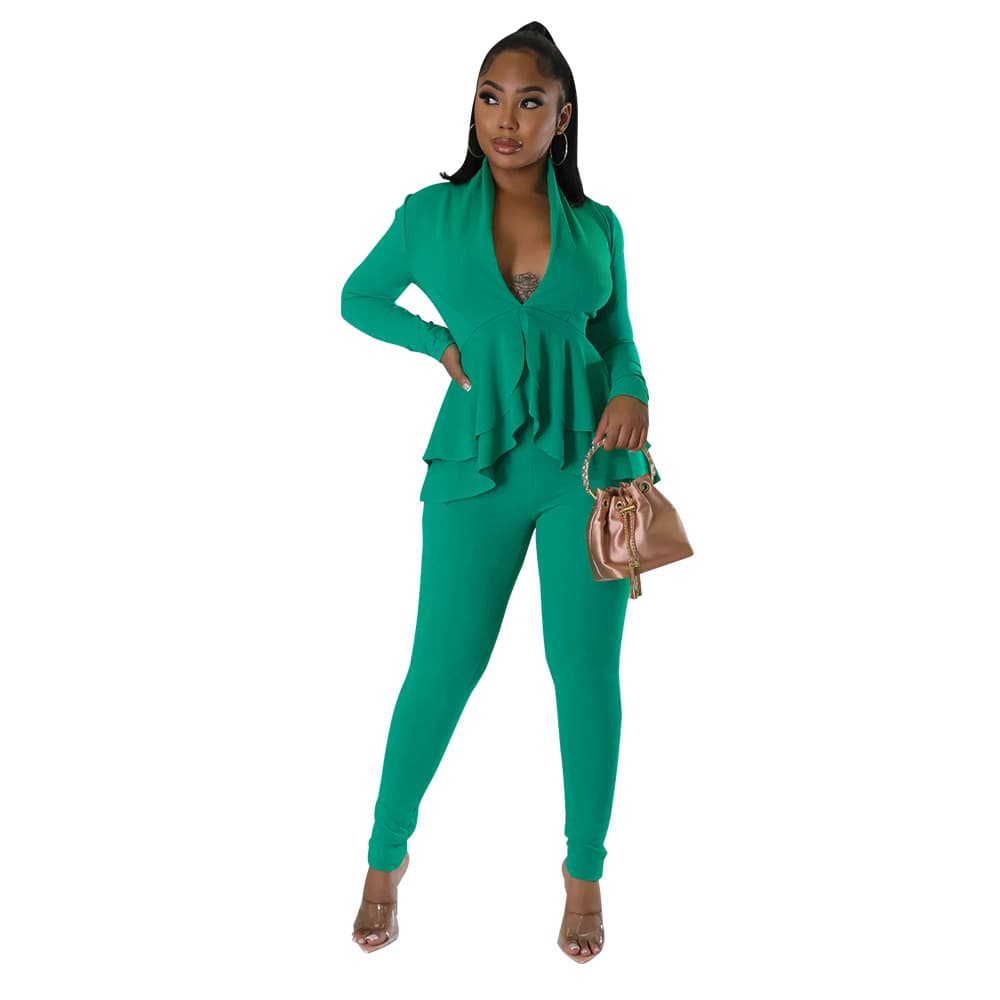 Conjunto de 2 piezas con blusa volante y pantalón ajustado