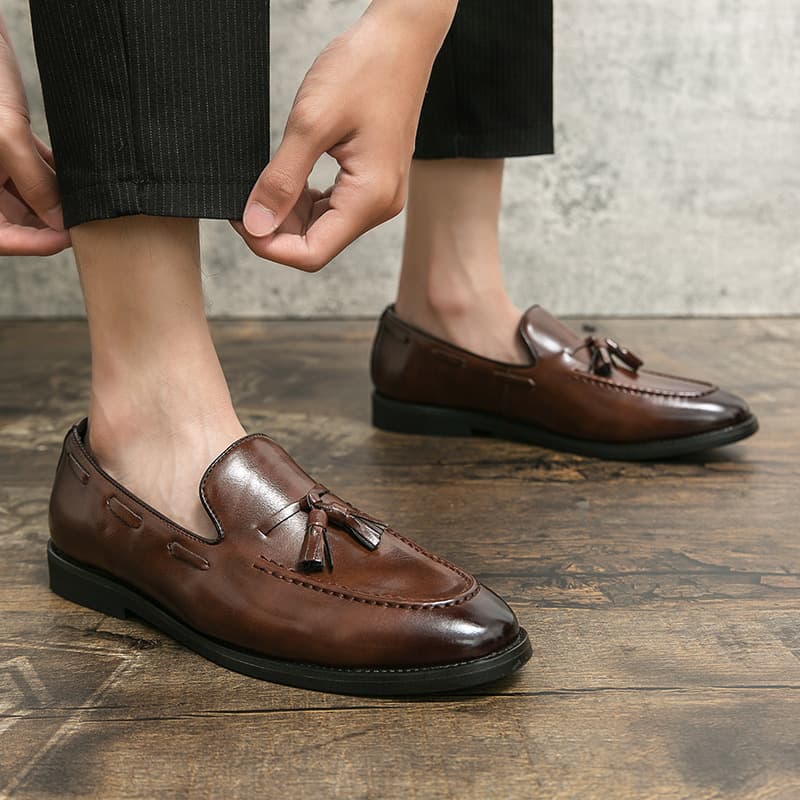 Zapatos slip-on con borla para hombre joven