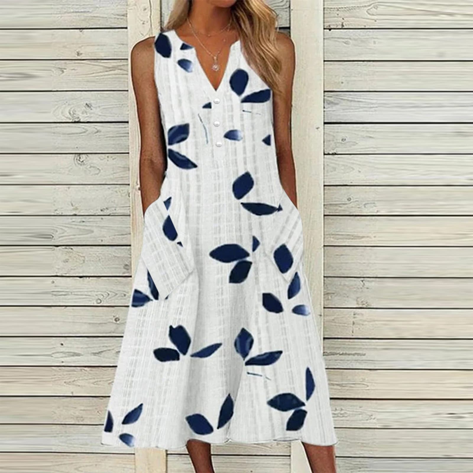 Vestido largo medio con estampado floral y escote V
