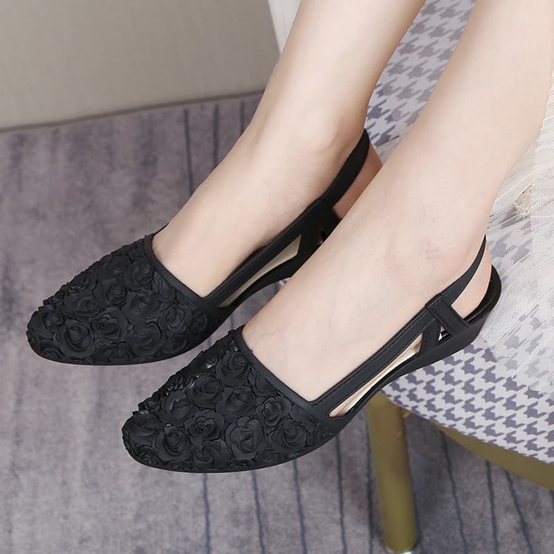 Sandalias elevadoras de plástico con flores para el verano