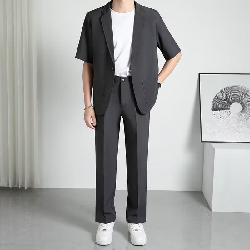 Traje de manga media elegante y versátil para hombre