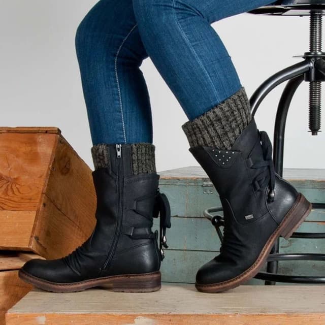 Botas de invierno para mujer con tachuelas y forro cálido