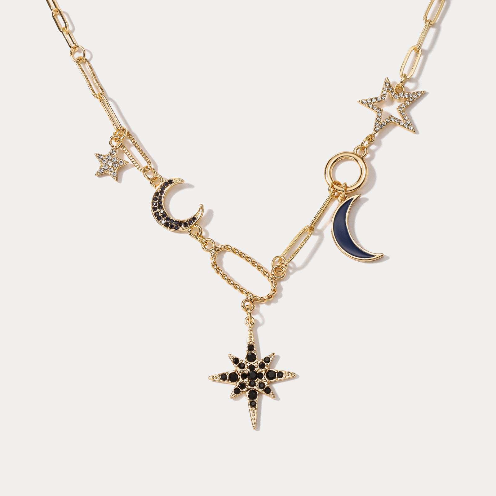 Collar de moda con estrellas y luna con brillantes