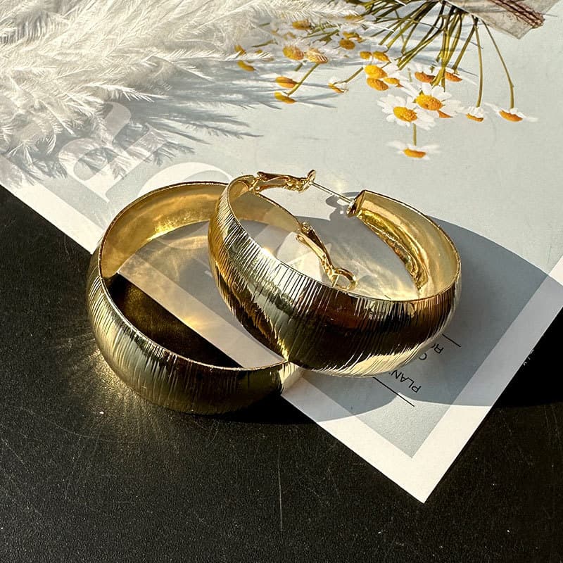 Aretes de moda exagerados y personalizados para mujer
