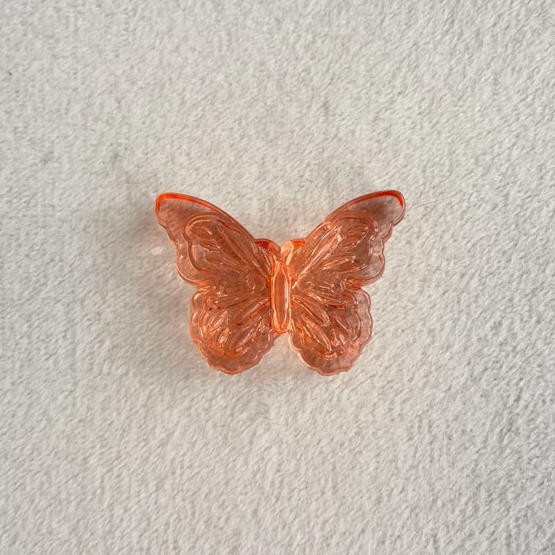 Cuentas de acrílico con forma de mariposa y agujero recto