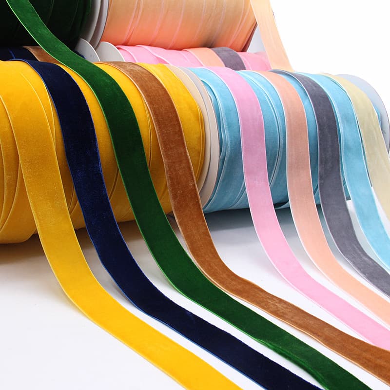 Cinta de terciopelo de color sólido