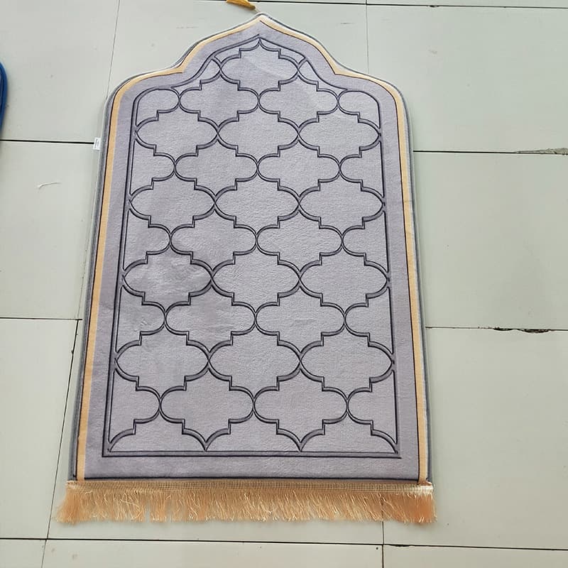 Alfombra flanela estampada lavable con patrón de rayas