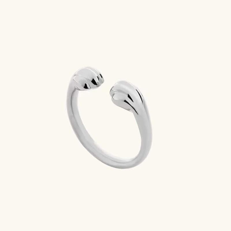 Anillo de pata de gato plateado, diseño minimalista