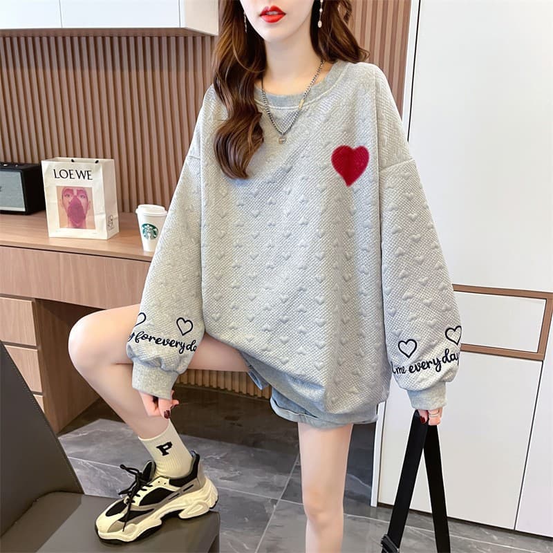 Sudadera manga larga bordado amor ajuste suelto
