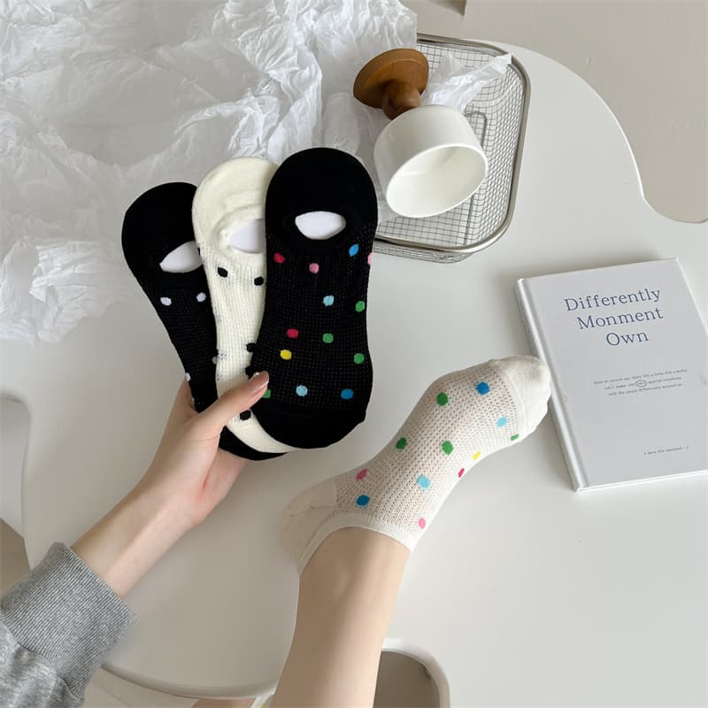 Calcetines bajos de algodón con lunares de colores