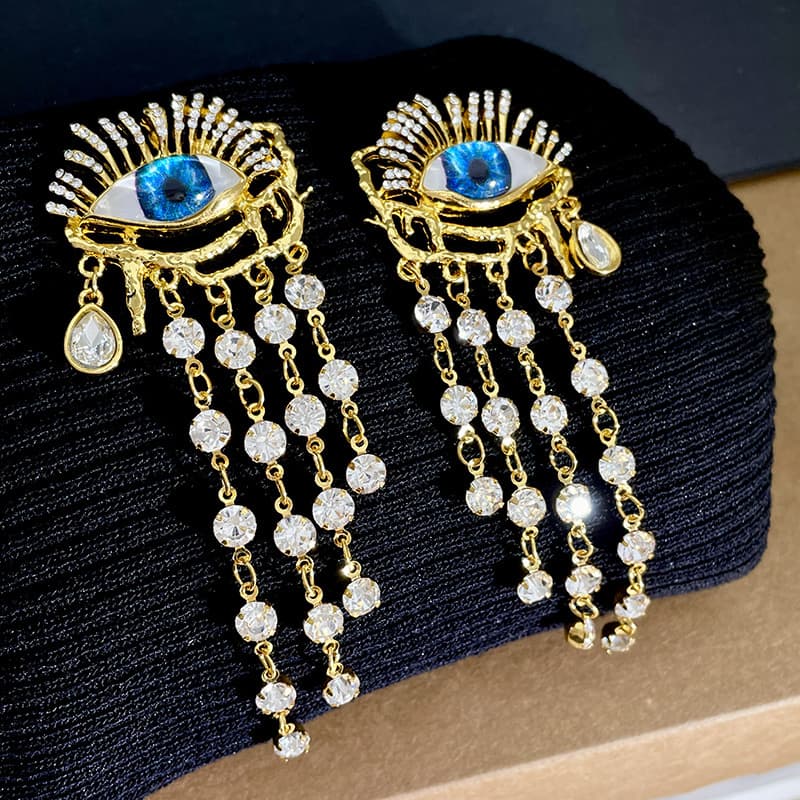 Aretes largos de borla con circón y cristal