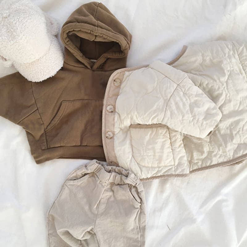 Suéter polar infantil con capucha y bolsillo frontal