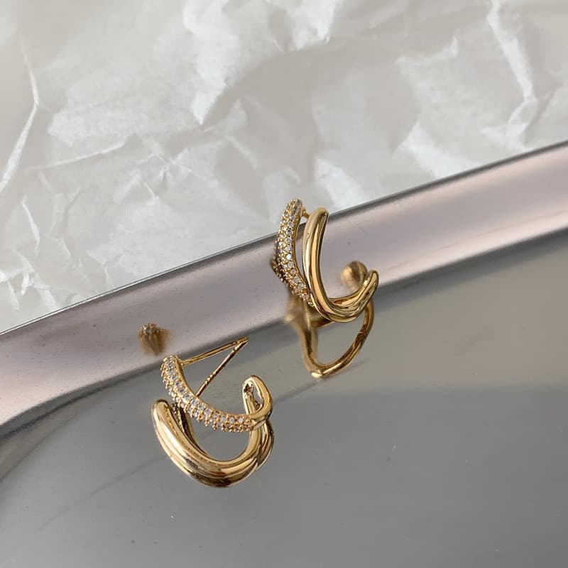 Aretes retro con circón incrustado