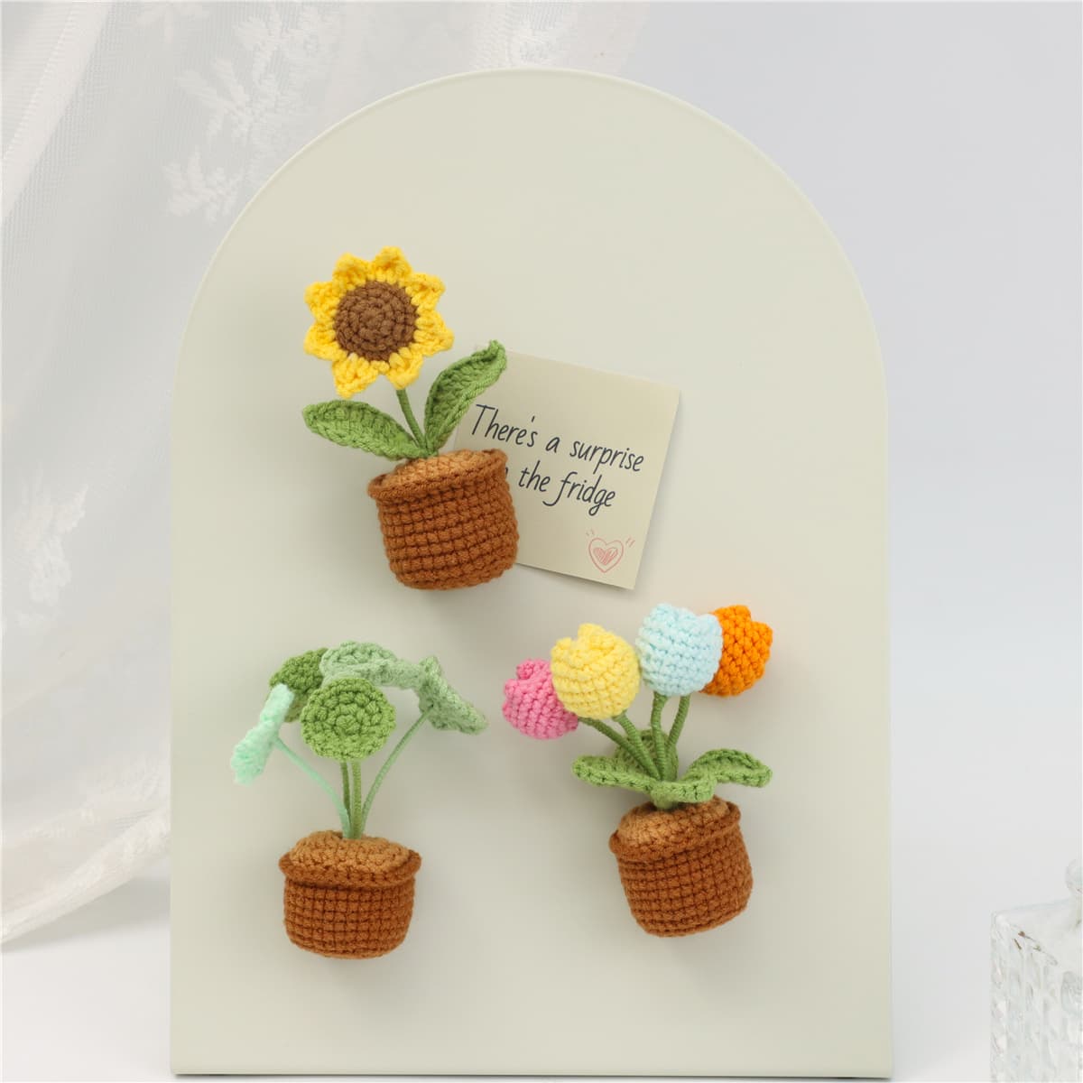 Juego de imanes decorativos tejidos a crochet